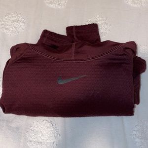 Nike pull over